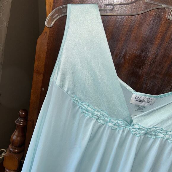 Vanity Fair Nightgown Womens Large Aqua Nylon Sleeveless Floral Appliqué At Bust - Picture 3 of 8